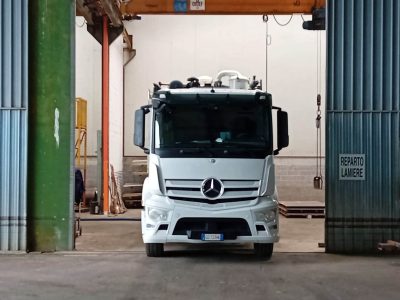 Mercedes-a Mercedes-a