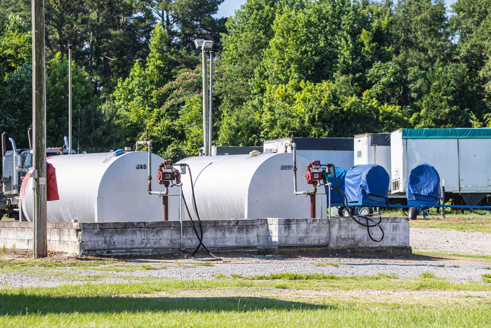 Smaltimento Cisterna Gasolio: Guida Completa a Procedure, Normative, Costi e Importanza della Corretta Gestione